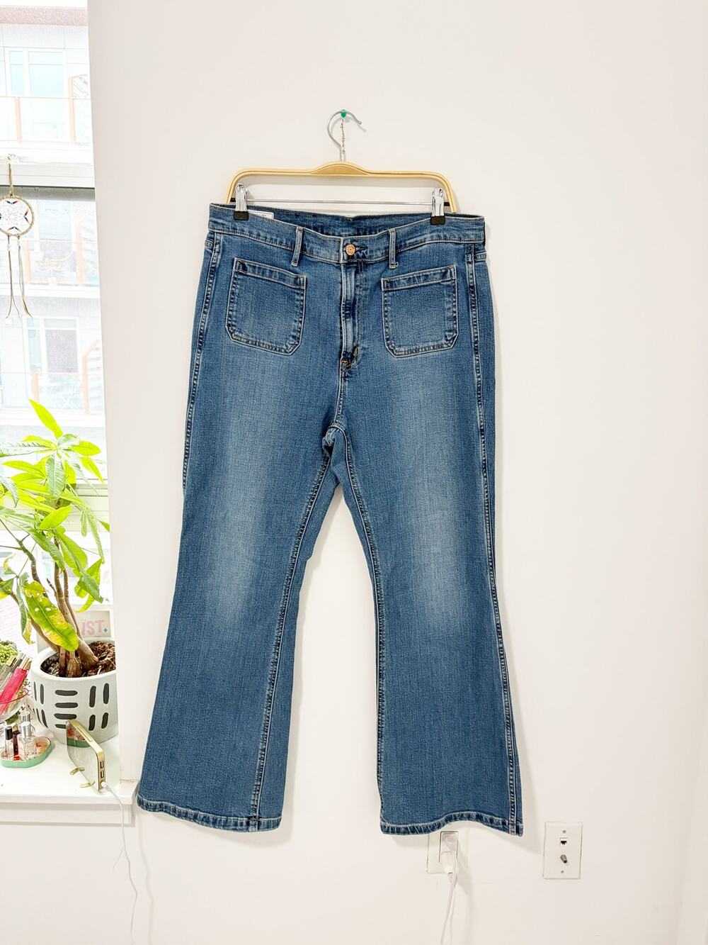 Gap '70s Flare High Rise Blue Jeans Size 16